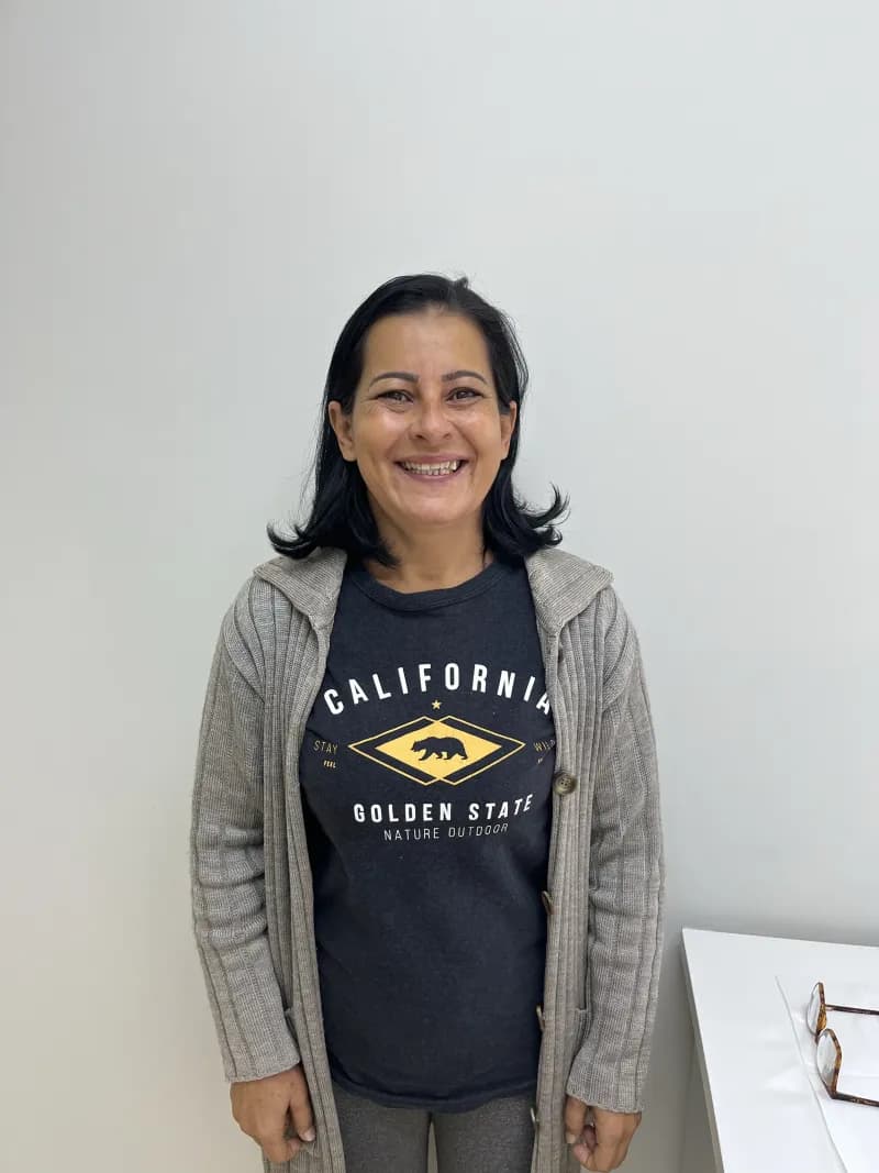 Cliente Ornare sorrindo